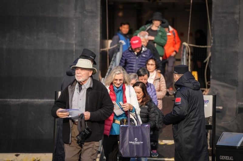 Διεθν??κρουαζιερ?πλοια?επιστρ?φουν?στην κινεζικ? αγορ? λ?γω?τη? αν?καμψη? του τουρισμο?