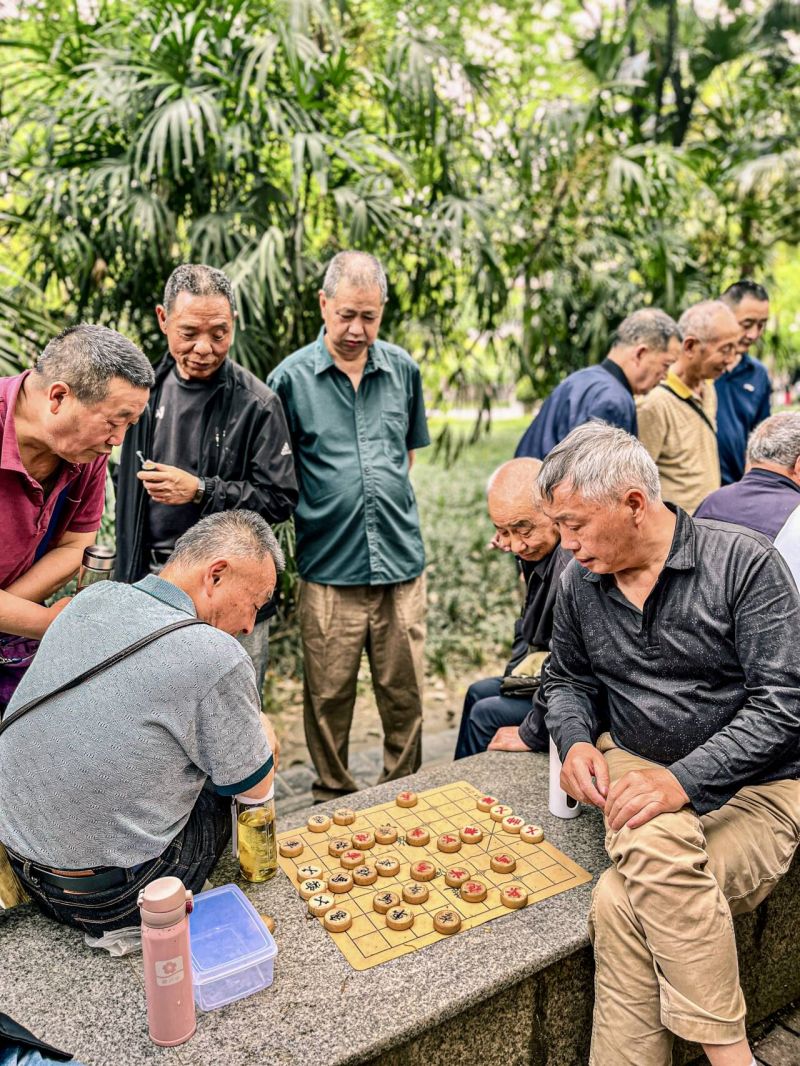 Γνωρ?στε τον τρ?πο ζω????Μπασ?? των κατο?κων του Σετσου?ν στο Λα?κ? Π?ρκο του Τσενγκντο?